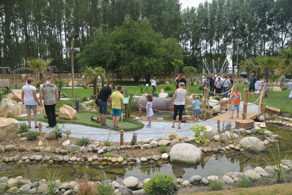 Un 18 trous City Adventure Compact au Parc Fort Louis à Coudekerque